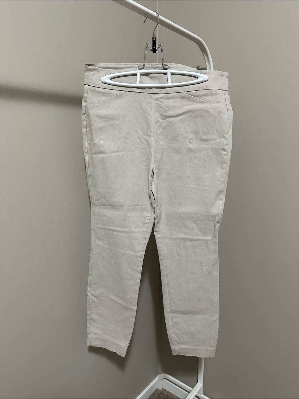 RW&CO. Light Beige Crop Leggings
